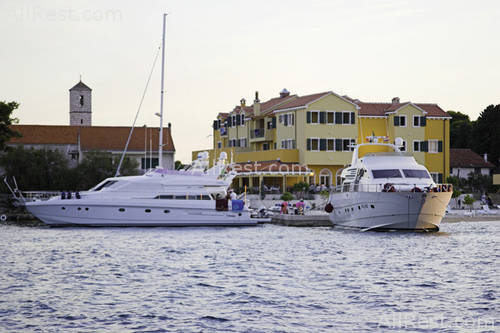 Spongiola Hotel 2